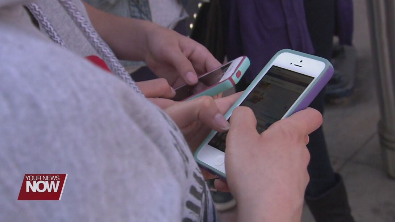 Workshop being offered to help people with their cell phones